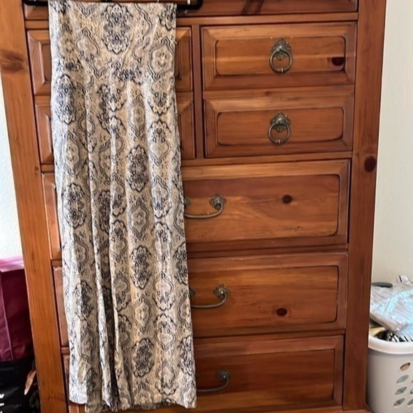 Hem & Thread Pants - Hem & Thread Women’s Tan And Blue Paisley Jumpsuit Size Small NWT